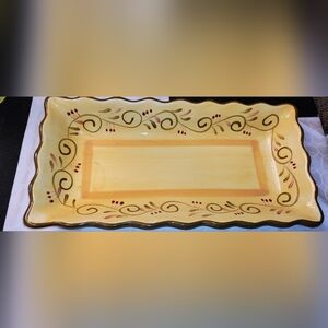 Home Trends 17 Inch Italian Villa Decorative Yellow Serving Platter
